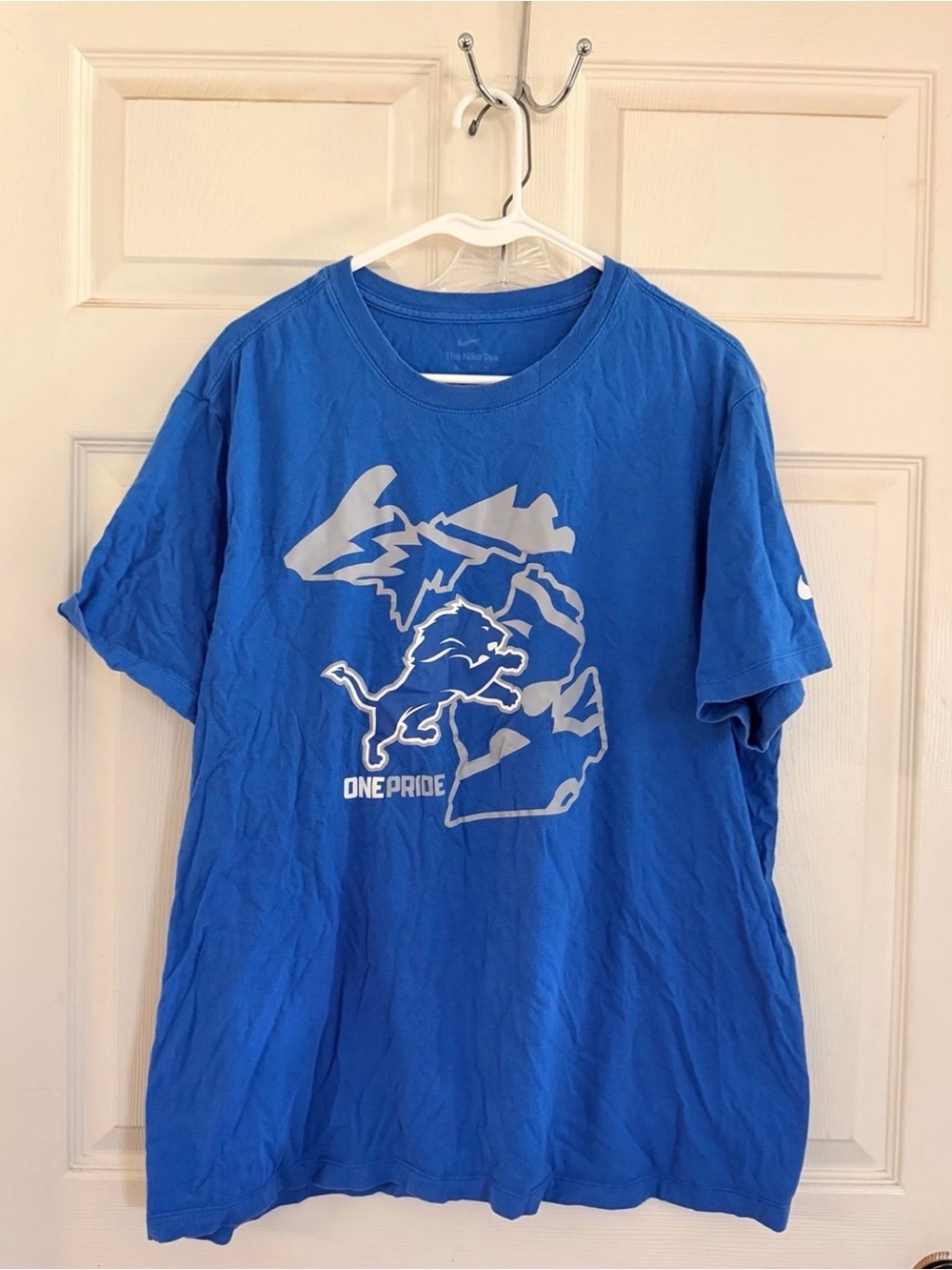 Nike Blue Short Sleeve Tee with Silver Detroit Lions Graphic